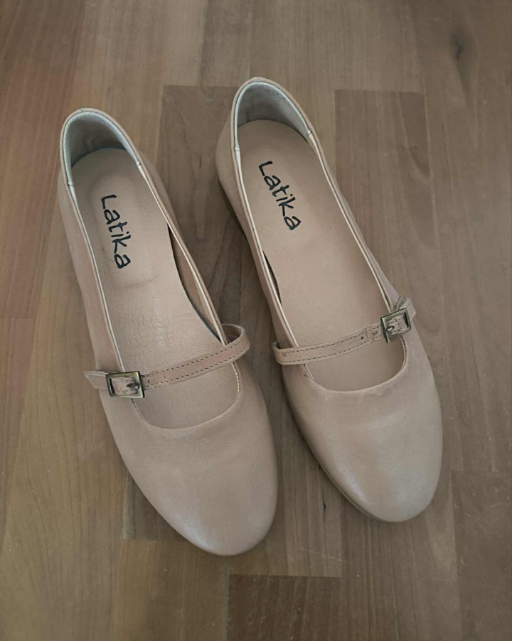 Nerabljeni čevlji Latika, št. 37, 40 eur - foto povečava