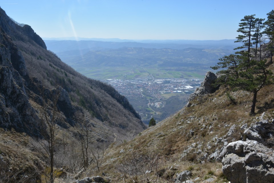 Sinji Vrh (Po Robu)