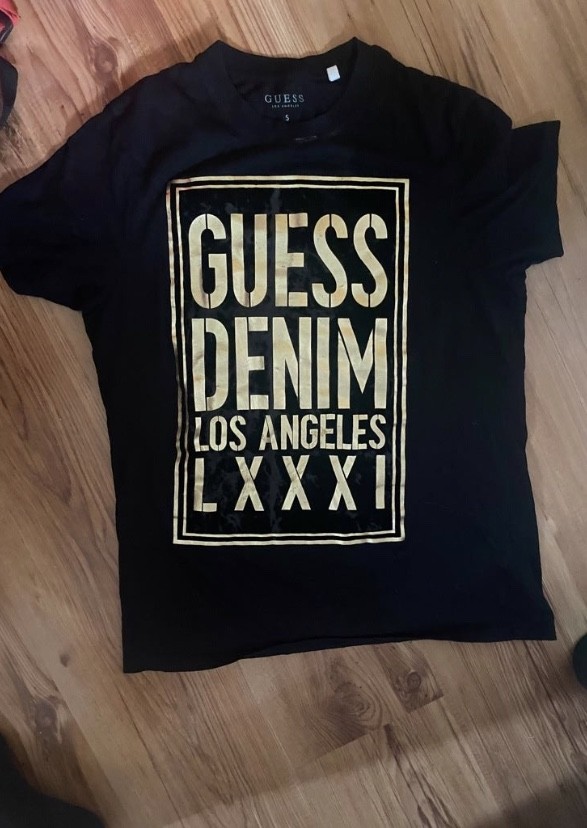 Guess majca - foto povečava