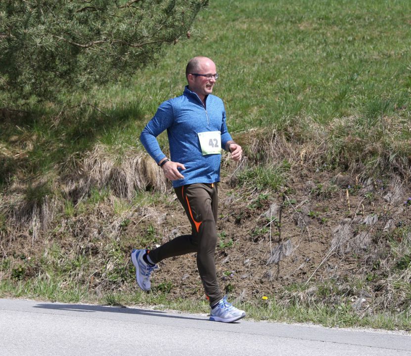 5.VELIKONOČNI TEK OKROG ŠMARTINSKEGA JEZERA  - foto povečava