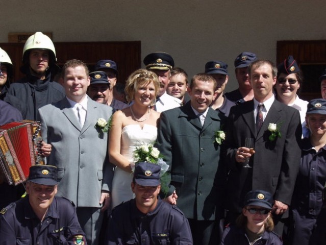 Poroka naših članov Tanje in Marka - 2004