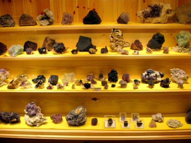 Italija, provinca Bergamo, vas Schilpario (23-25.06.09) - del zbirke mineralov v hotelu Sa