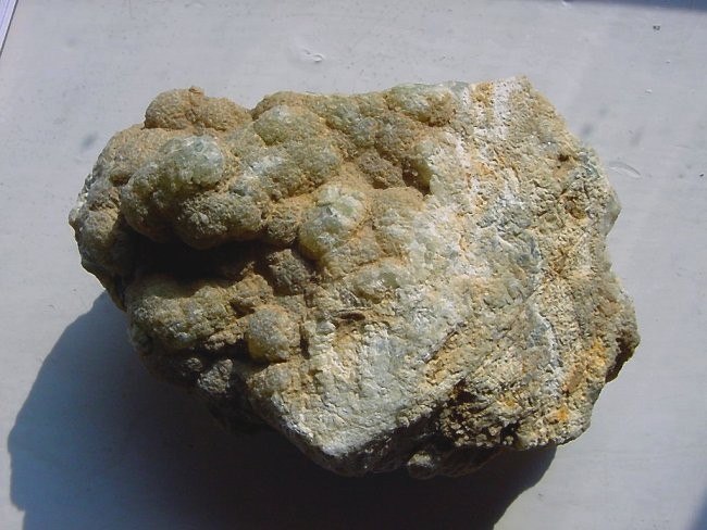 Prehnit - Smrekovec (10 x 6 cm)