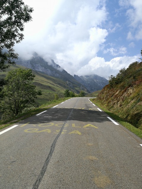 Kolesarjenje po Pirenejih - foto