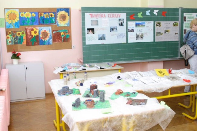 40. let šole v Tunjicah - foto povečava