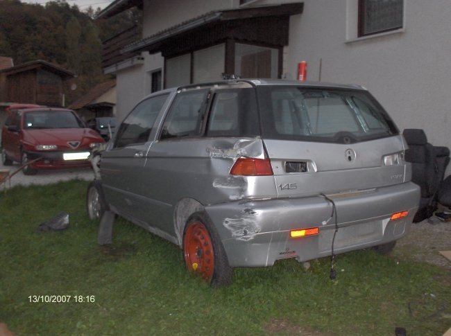 Alfa-romeo 145 - foto povečava