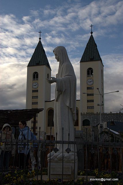 Jezusova straža - novo leto v Medugorju 09/10 - foto