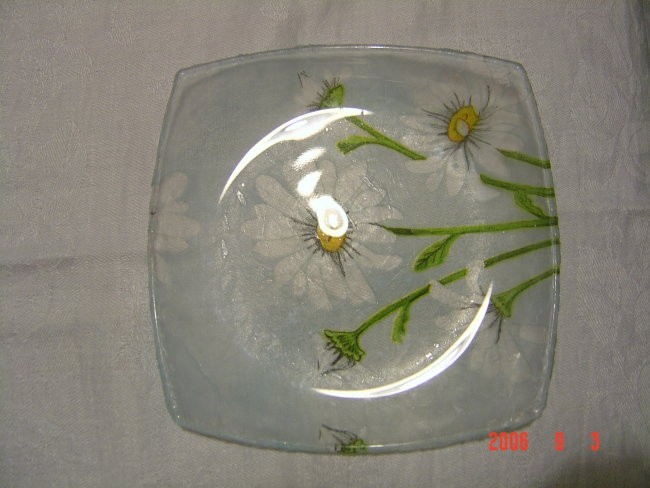 servietna tehnika na steklen krožnik