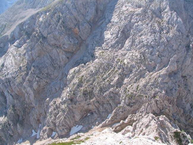 pogled na pot pod Brano (proti Turski gori) in 