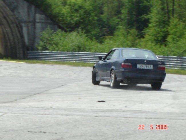 Mobikrog 22. 5. 2005 - foto povečava