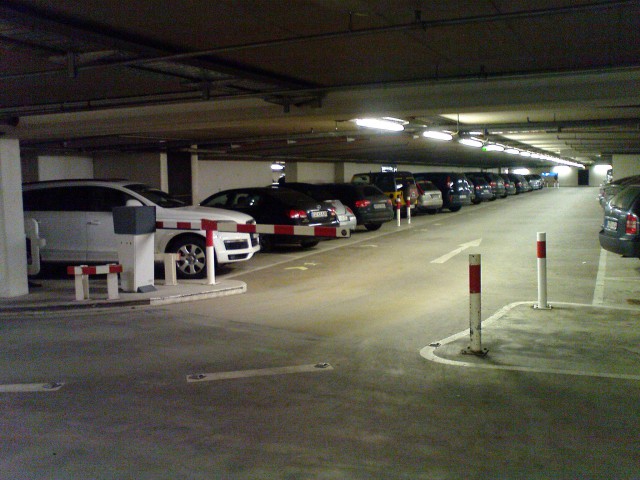 Airport Frankfurt garage
