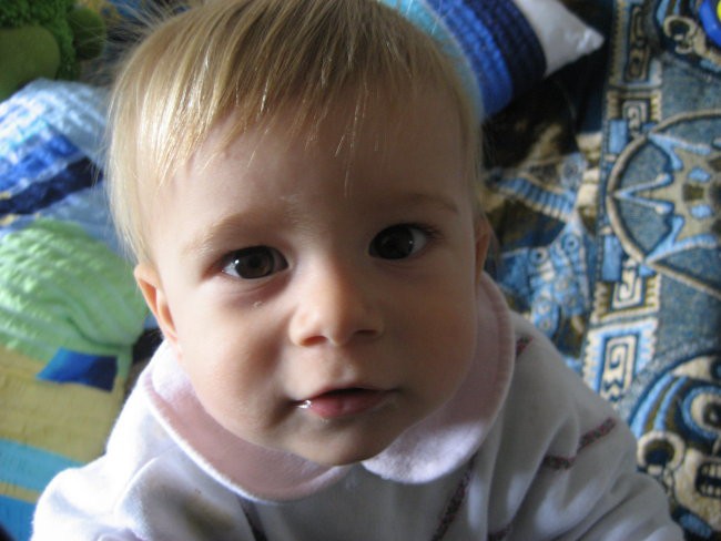 Igor 10-12 mesecev - foto povečava