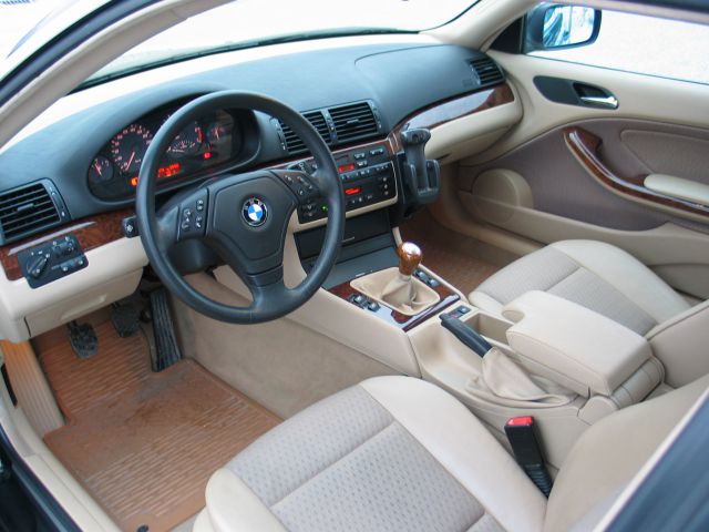 BMW E46 323ci - foto