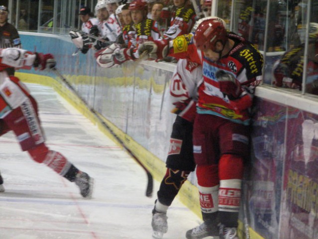 21.11.06...KAC - Jesenice - foto