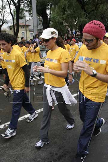 Paparazzi 2006 - foto povečava