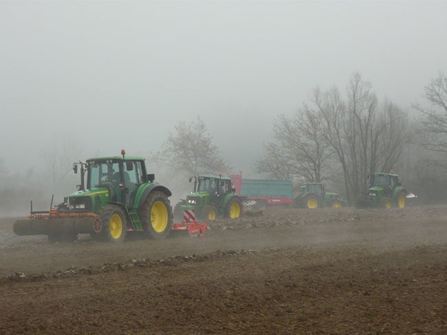 Predstavitev John Deere in Kuhn - foto povečava