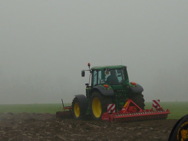 Predstavitev John Deere in Kuhn - foto povečava