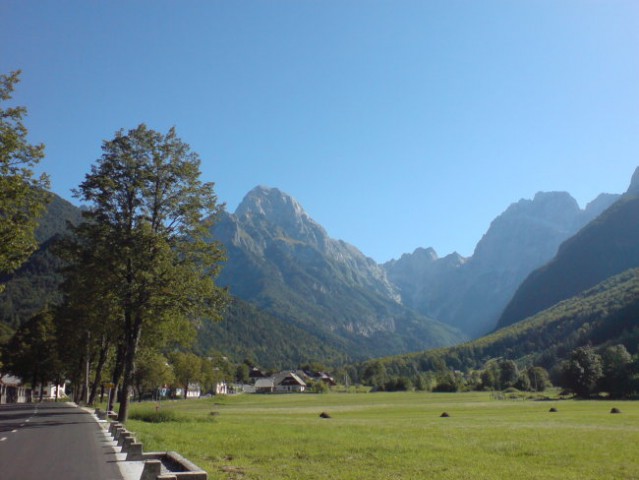 NA MANGARTSKO SEDLO Z BICIKLOM - foto