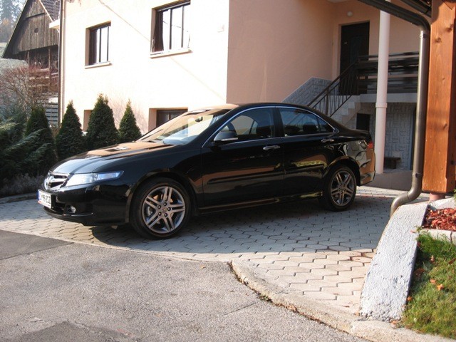 Honda Accord 2.0 Sport Plus - foto