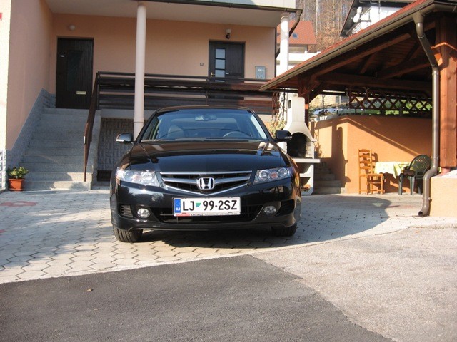 Honda Accord 2.0 Sport Plus - foto