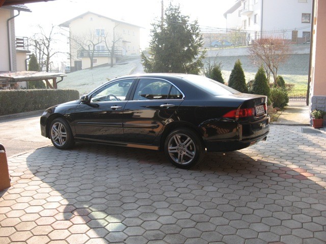 Honda Accord 2.0 Sport Plus - foto