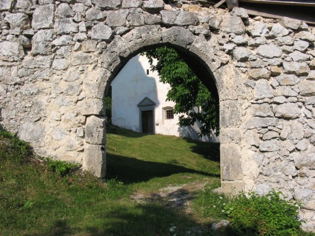 Vhod v notranji del zidu.