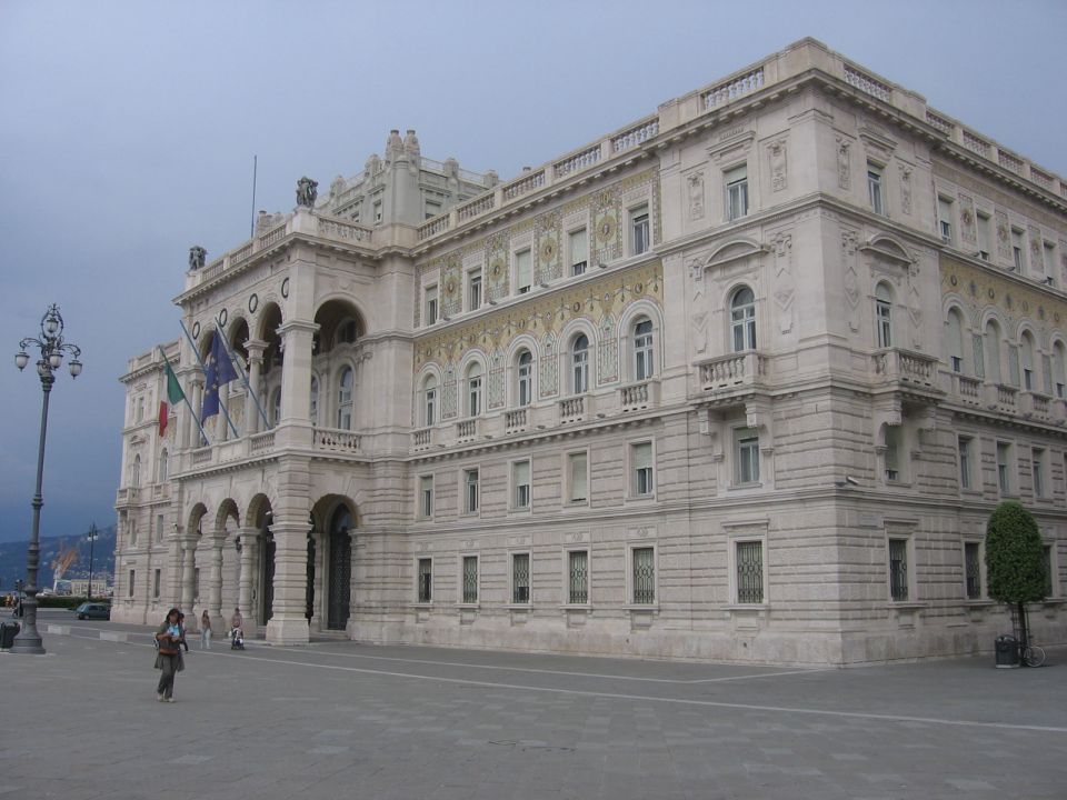Palazzo del Lloyd Triestino (Sede della Regione FVG)
