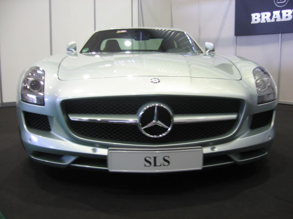 Mercedes-Benz SLS AMG