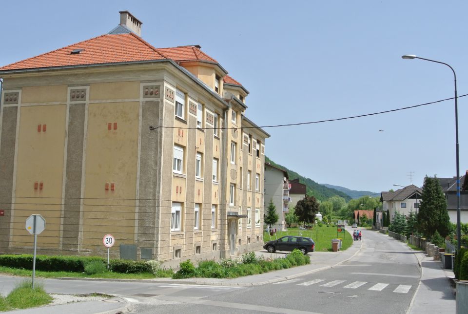 Ponoviška cesta