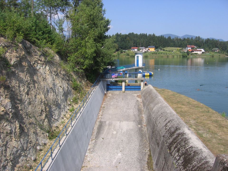 Šmartinsko jezero - 25. avgust 2012 - foto povečava