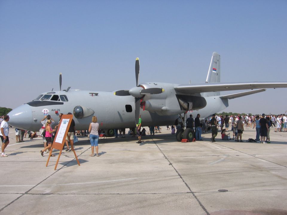 Srbsko vojno letalstvo - Antonov An-12