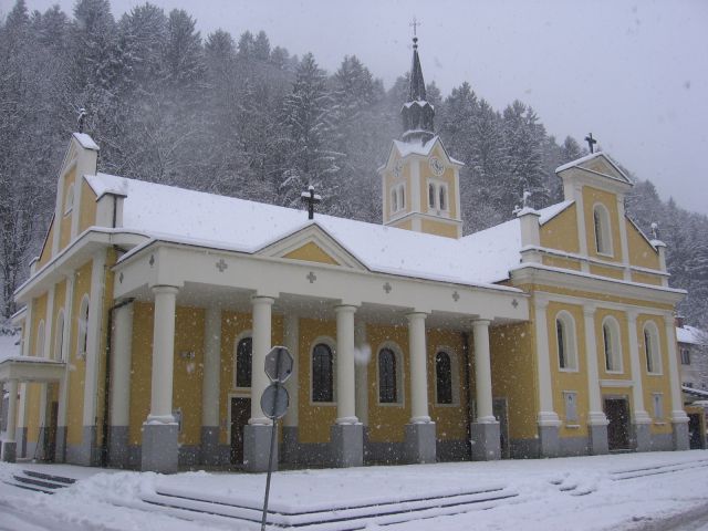 Cerkev Sv. Nikolaja Litija - sneg