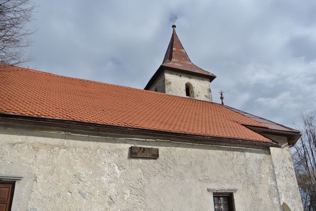 Cerkev Sv. Duha Polževo