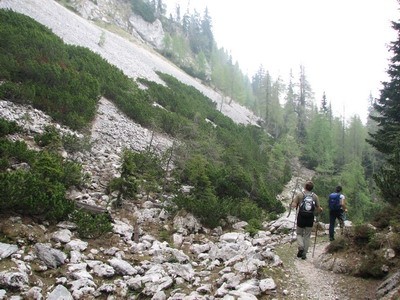 Gremo malo proti planini Krstenica