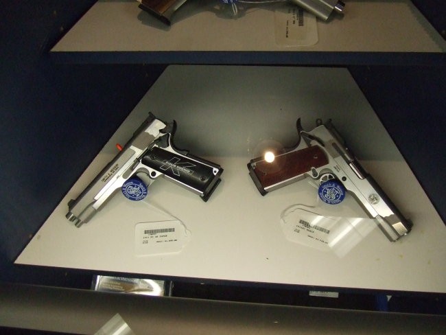 Smith&Wesson 2007 - foto povečava