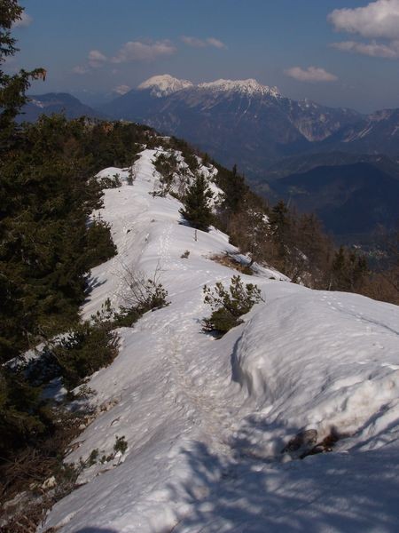 20080427 Kriška gora,Tolsti vrh,V in M Poljan - foto povečava