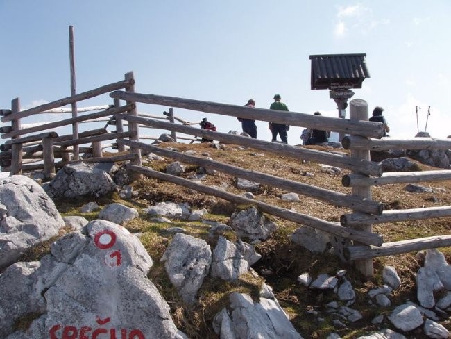 20080427 Kriška gora,Tolsti vrh,V in M Poljan - foto povečava