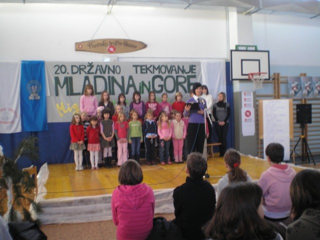 20090110 Mladina in gore - Podnanos - foto