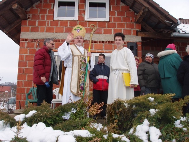 20090131 Blažev pohod-Bogojina, rezanje trsa - foto