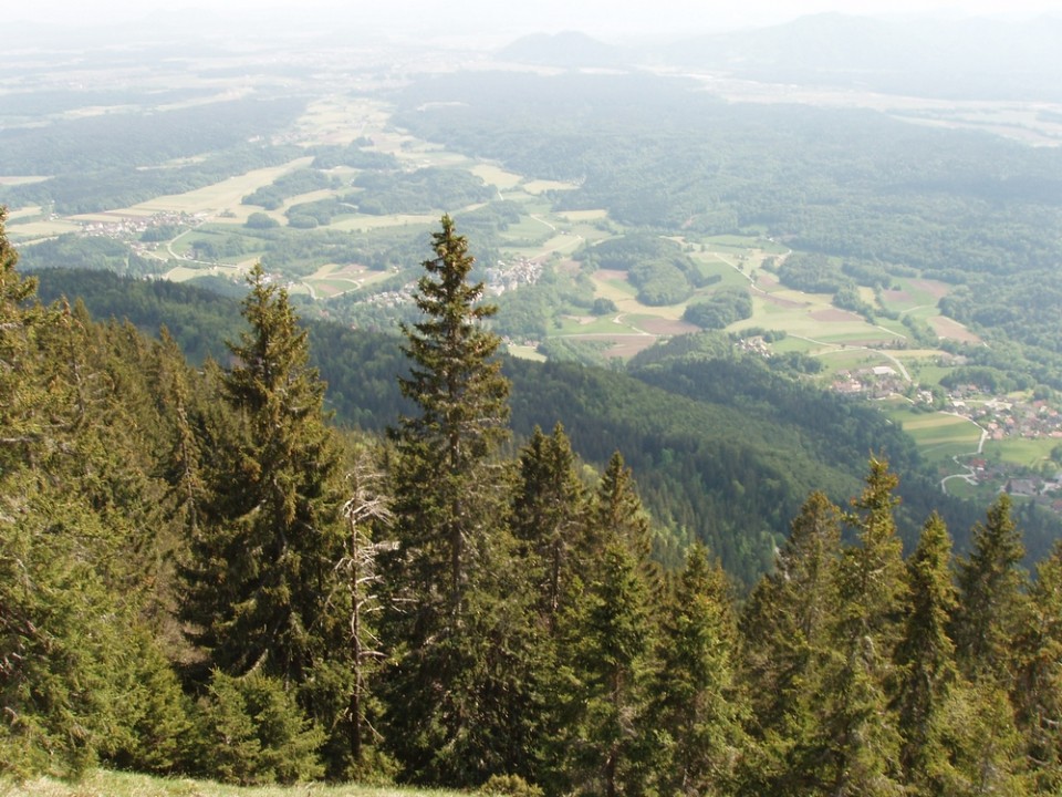 20090510 Ljubelj,Zelenica-koča na Ljubelju,Ve - foto povečava