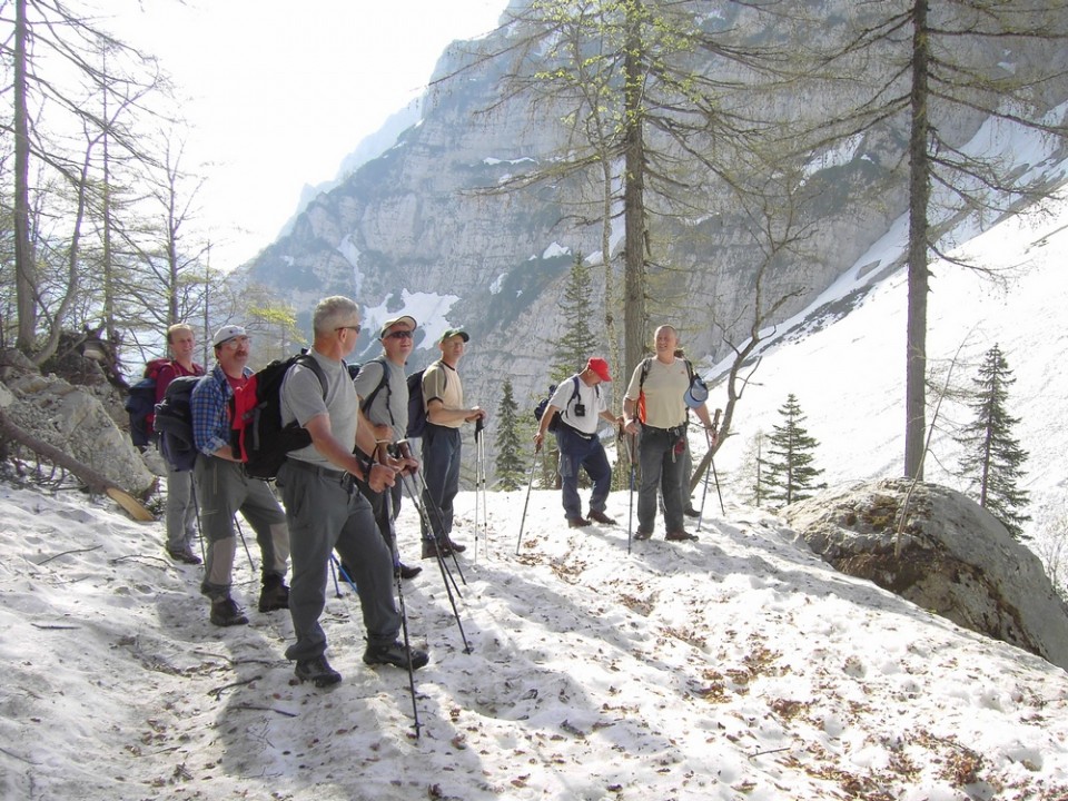 20090510 Ljubelj,Zelenica-koča na Ljubelju,Ve - foto povečava