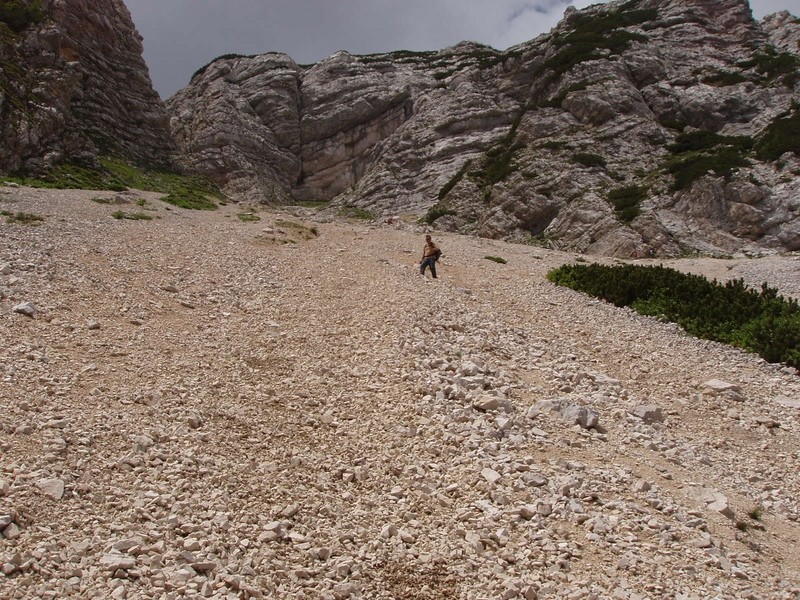 20090704 Vršič Sleme Tamar vmes M.Mojstrovka  - foto povečava