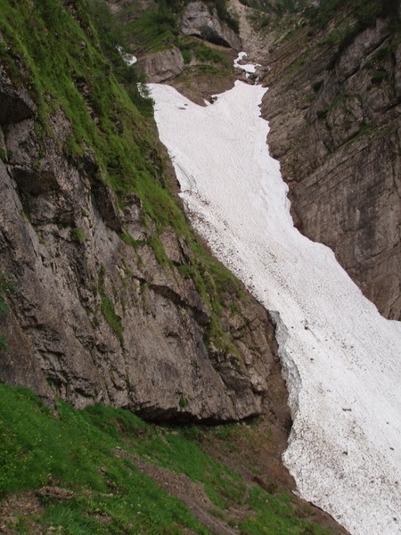 20090704 Vršič Sleme Tamar vmes M.Mojstrovka  - foto povečava