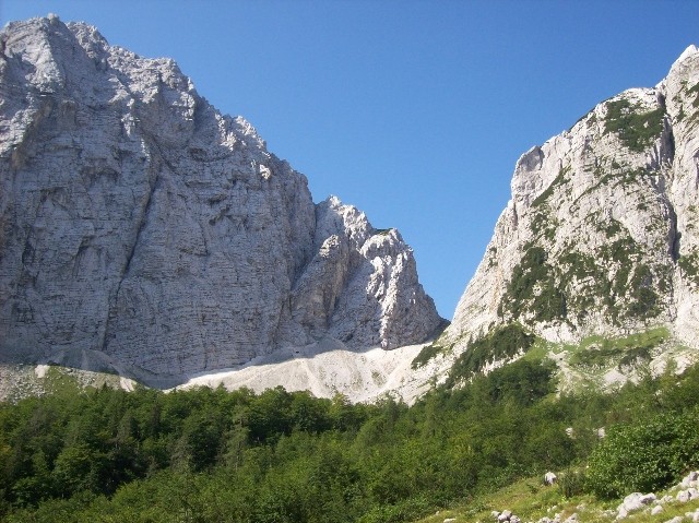 20090829 Dovška Baba in Vrata Bivak Luknja - foto