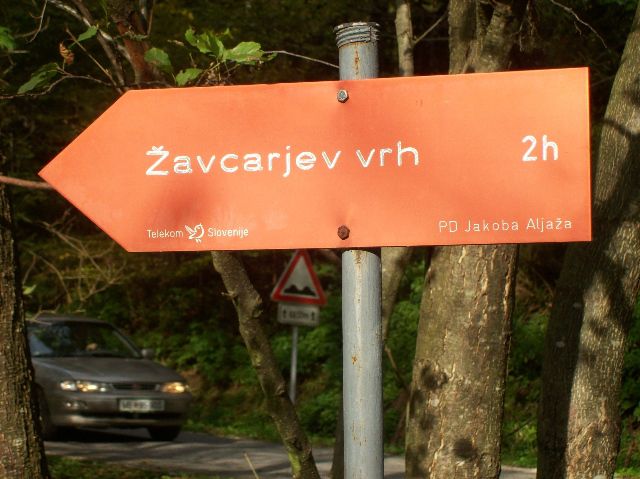 20091011 Žavcarjev vrh - nabiranje kostanjev - foto