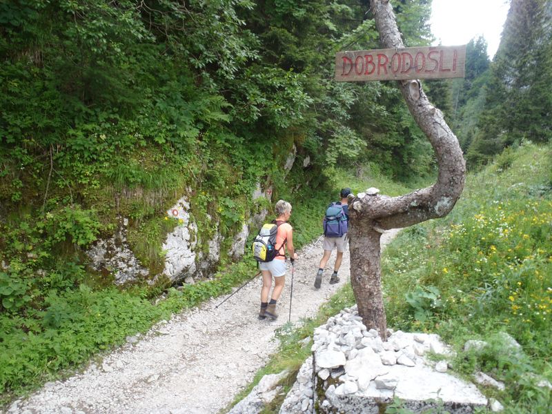 20100812 Mangart SLO-IT,Lepena-Koča j - foto povečava