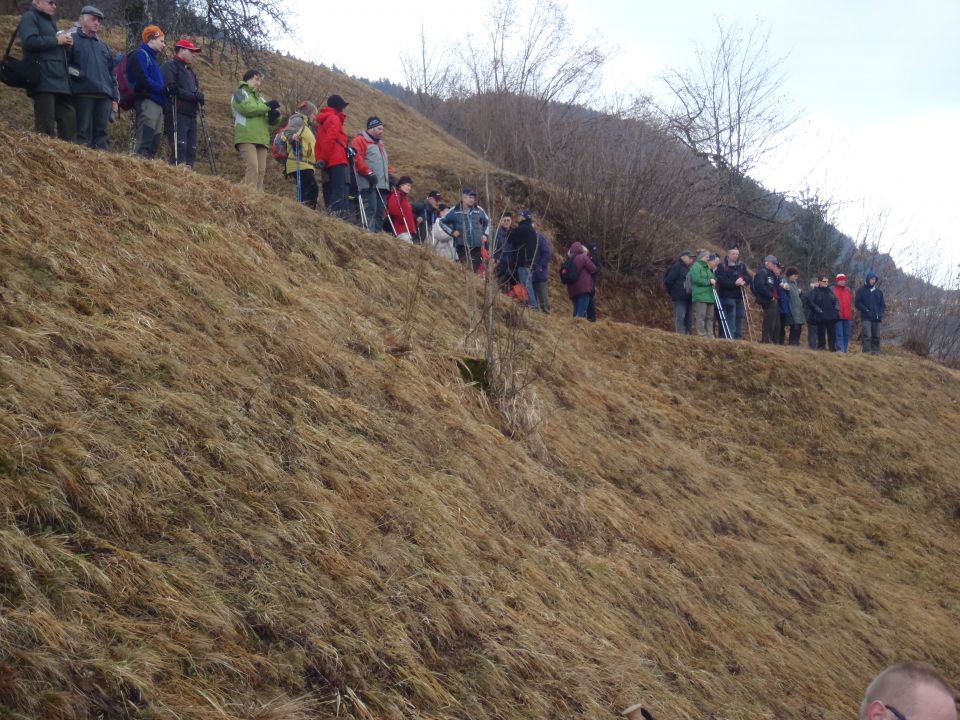 Vse okrog udeleženci prireditve.