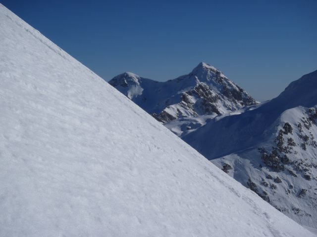 20110208 Komna in vrh Bogatina - foto