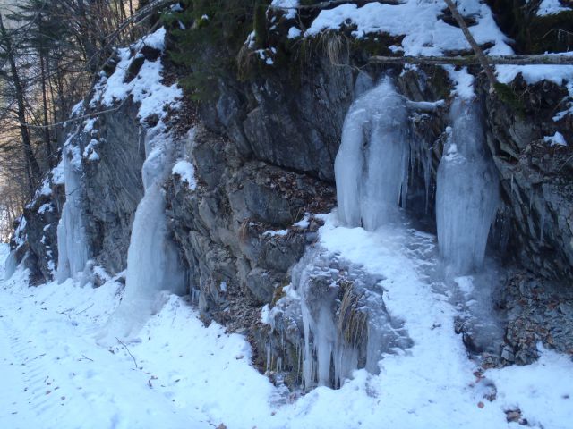 20110305 Košuta,Jelendol-Vel.vrh - foto