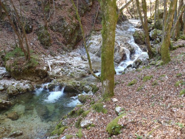 20110403 Slivnica-pekel-krim - foto